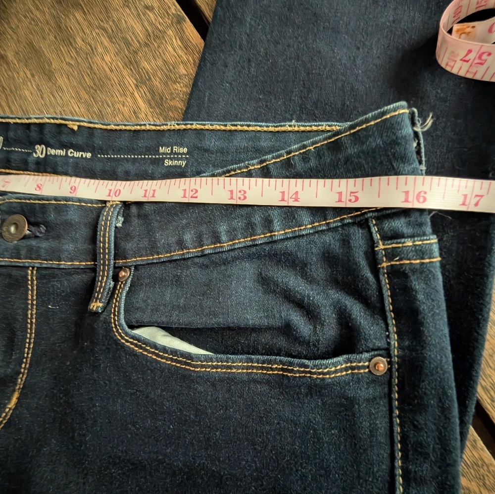 Levi's Demi Curve Jeans - Picture 4 of 6
